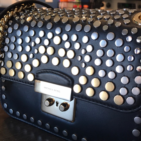 *SOLD* Michael Kors Jenkins Stud Crossbody - Picture 2 of 8